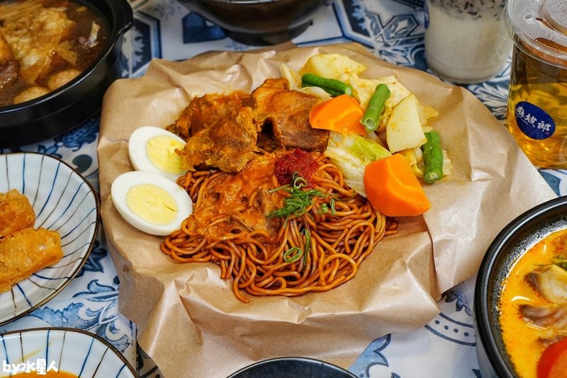 麻坡郎南洋風味小館｜台中馬來西亞料理推薦，百元平價吃到大馬道