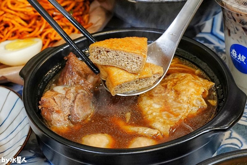 麻坡郎南洋風味小館｜台中馬來西亞料理推薦，百元平價吃到大馬道