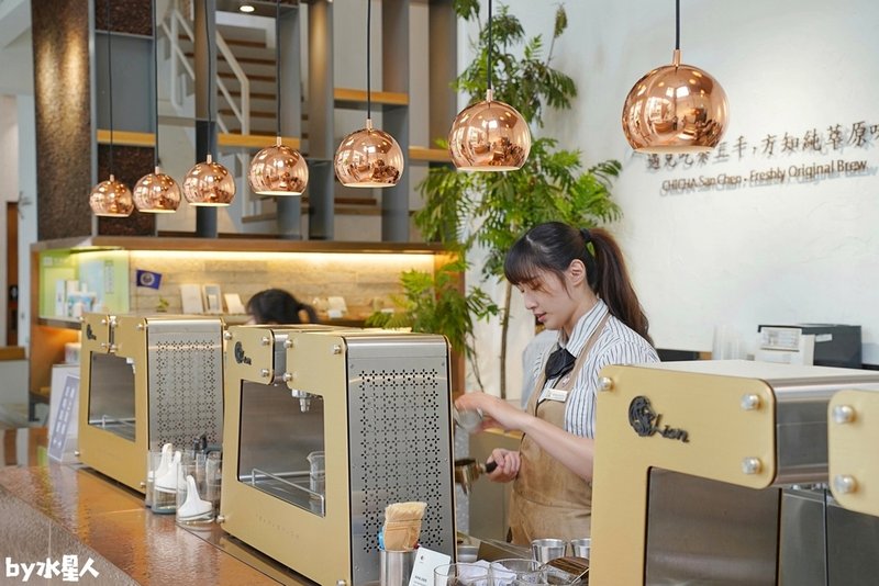 吃茶三千：台中茶飲界精品，40年老宅改造絕美茶館，店內語音導