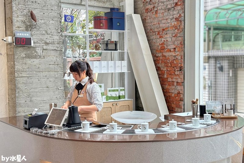 吃茶三千：台中茶飲界精品，40年老宅改造絕美茶館，店內語音導