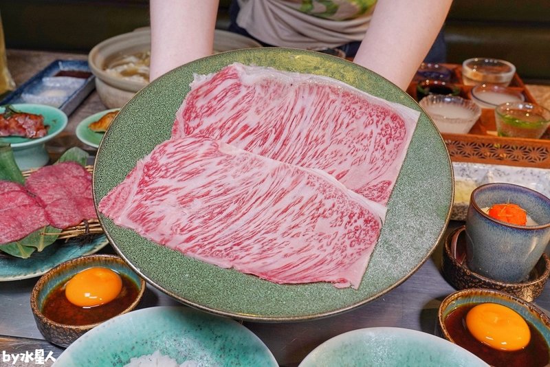 精誠壹山：台中燒肉推薦，全程專人代烤服務，壽星優惠招待海膽蛋