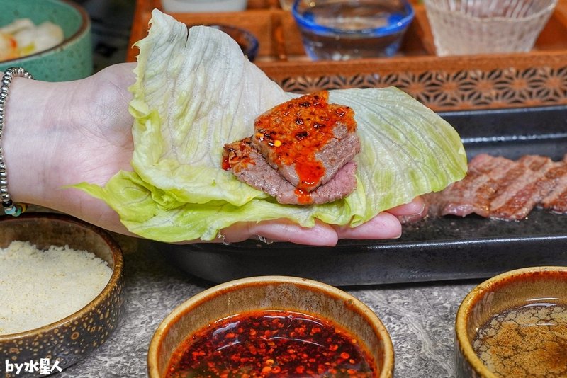 精誠壹山：台中燒肉推薦，全程專人代烤服務，壽星優惠招待海膽蛋