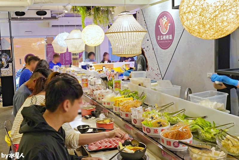 迴轉火鍋吃到飽199起！超過60種蔬菜、火鍋料、熟食、飯麵、
