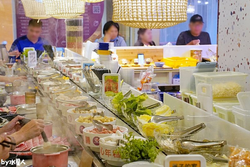 迴轉火鍋吃到飽199起！超過60種蔬菜、火鍋料、熟食、飯麵、
