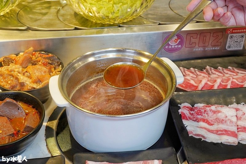 迴轉火鍋吃到飽199起！超過60種蔬菜、火鍋料、熟食、飯麵、
