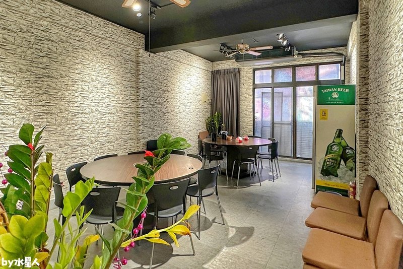 川麵道總店（昌平路）台中唯一大陸燒烤美蛙魚頭鍋專賣，總老闆主