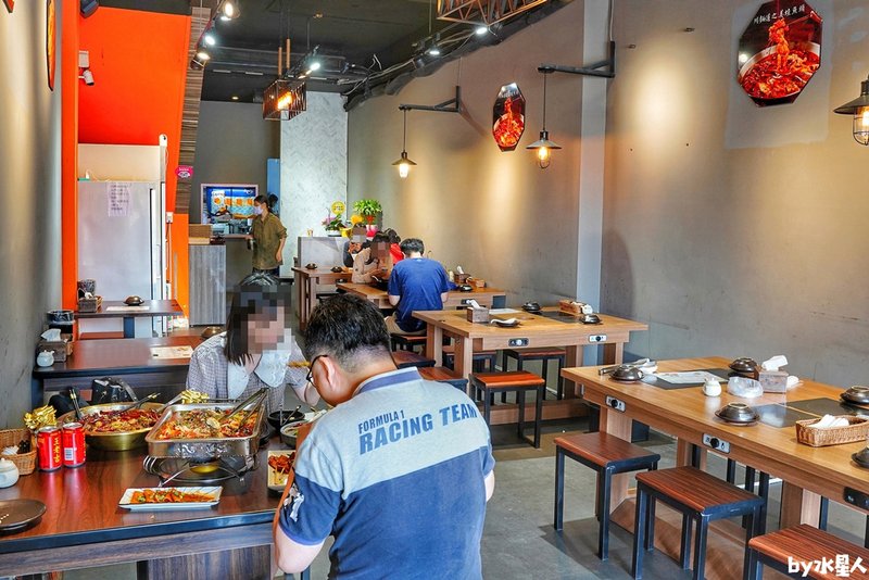 川麵道總店（昌平路）台中唯一大陸燒烤美蛙魚頭鍋專賣，總老闆主