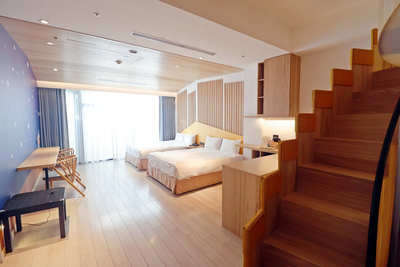 嘉義│棒棒積木飯店。專屬電動車開到退房、超大親子主題房、暢玩
