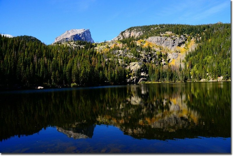 Bear Lake in Fall (1)