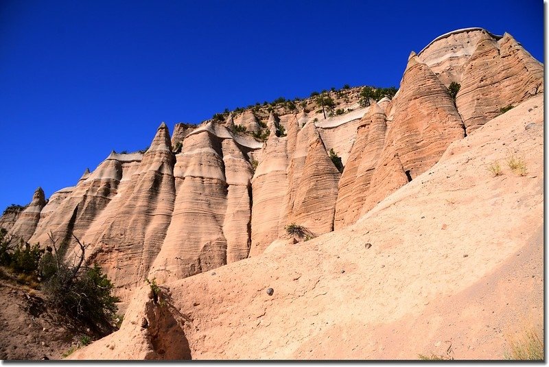 Unusual rock formations along the Slot Canyon Trail (12)