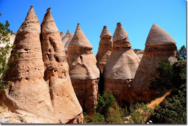 Unusual rock formations along the Slot Canyon Trail (23)