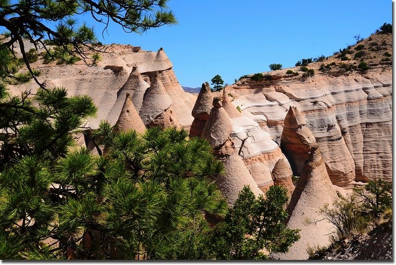 Above the tent rocks, seen from the upper part of the Slot Canyon Trail (20)