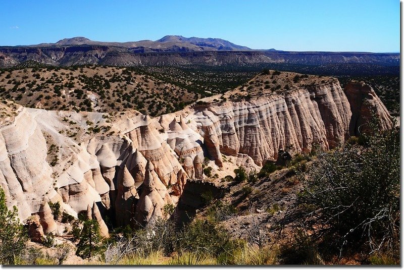 Above the tent rocks, seen from the upper part of the Slot Canyon Trail (5)