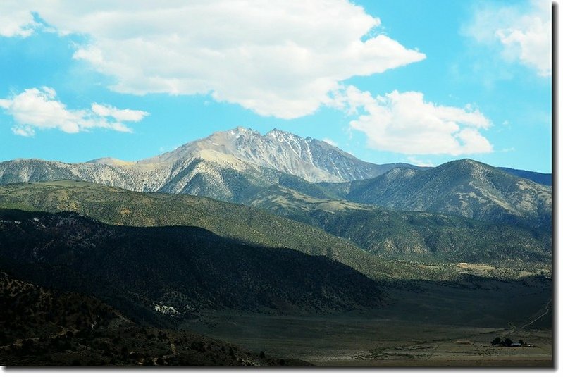 Boundary Peak(4,006 m) from State Line 1