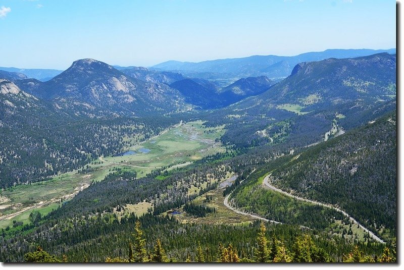 Looking down Horseshoe Park from Rainbow Curve