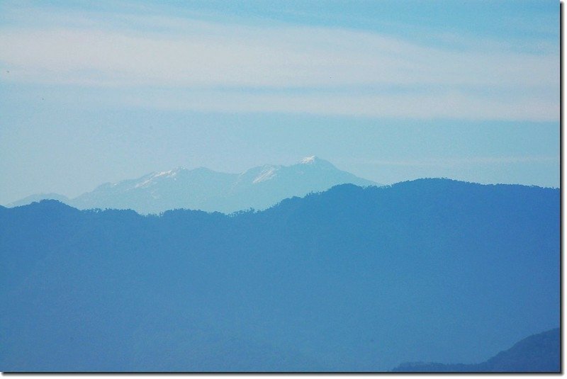 夫婦山登山口南眺南湖大山 3