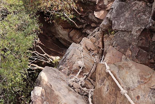 【鳶嘴山】鳶嘴山，全台知名危岩聳壁地形，挑戰驚險峭壁攀岩，走