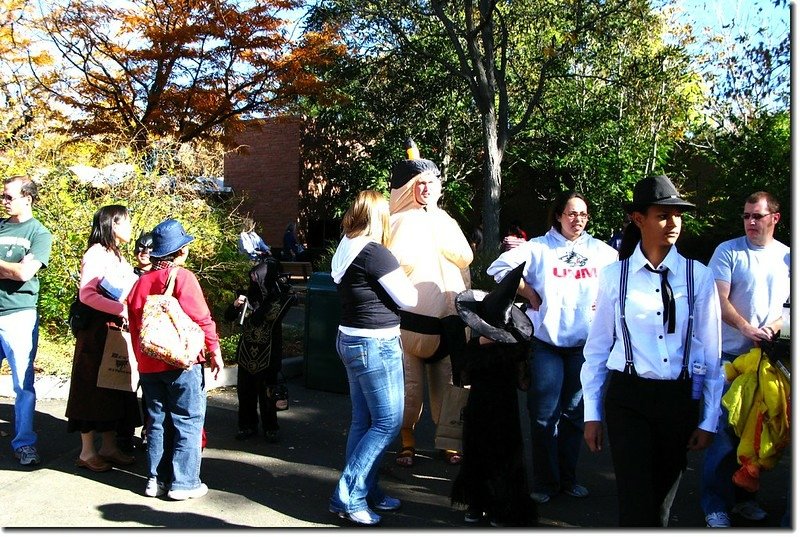 Halloween party(Denver Zoo) 6