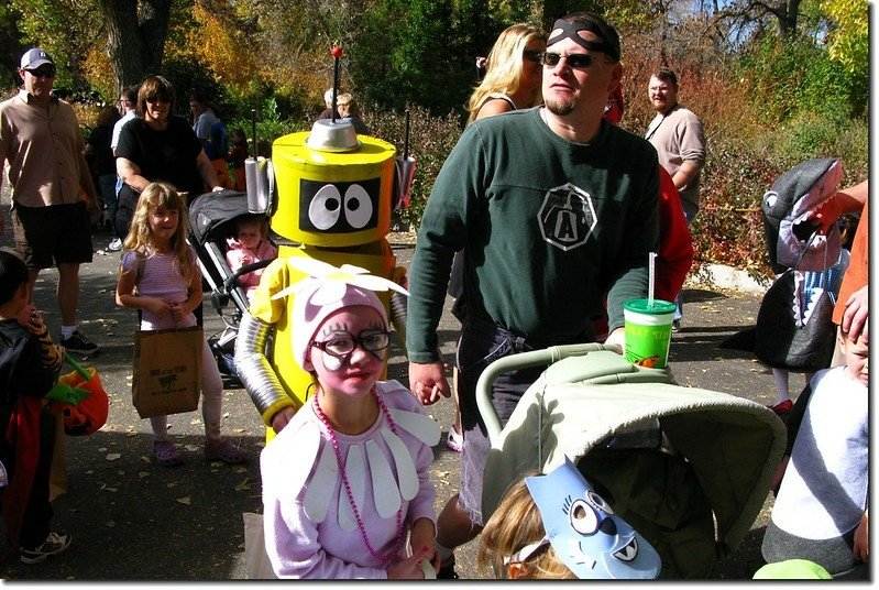 Halloween party(Denver Zoo) 18