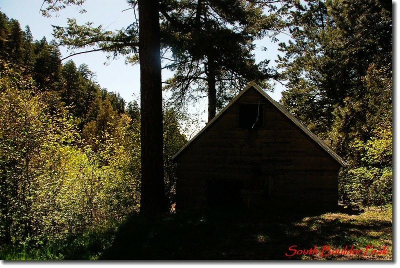 Ruins cabin along the trail 1