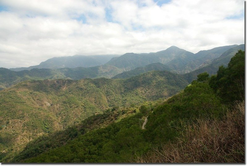 獅子頭山眺望南、北湖呂山