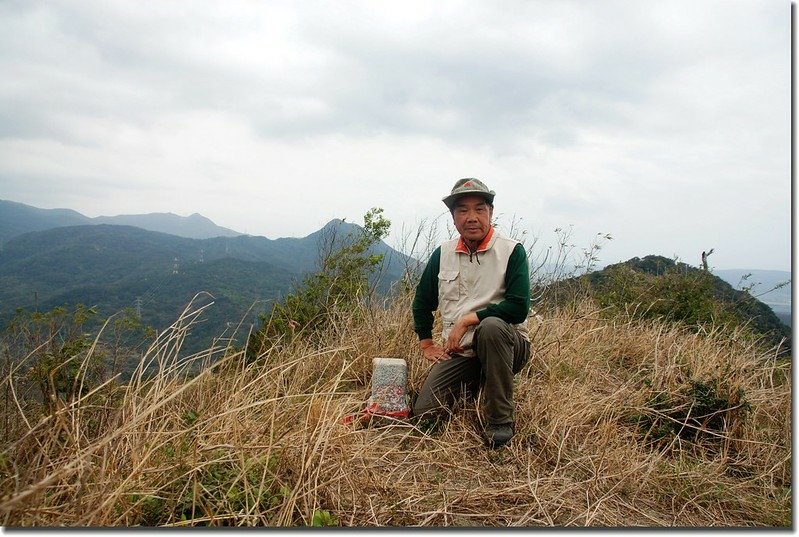 南勢湖山山頂