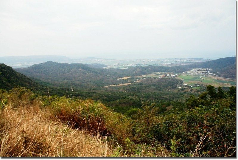 南勢湖山西望車城市區