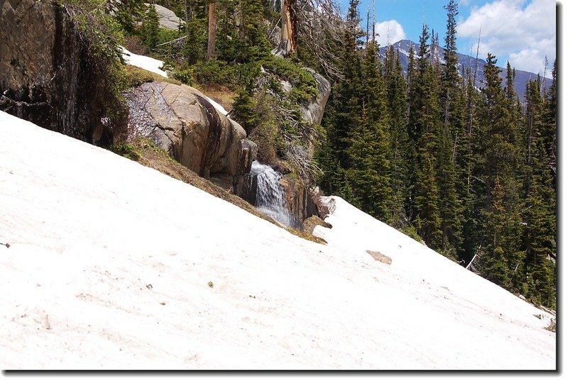 A little falls along the trail