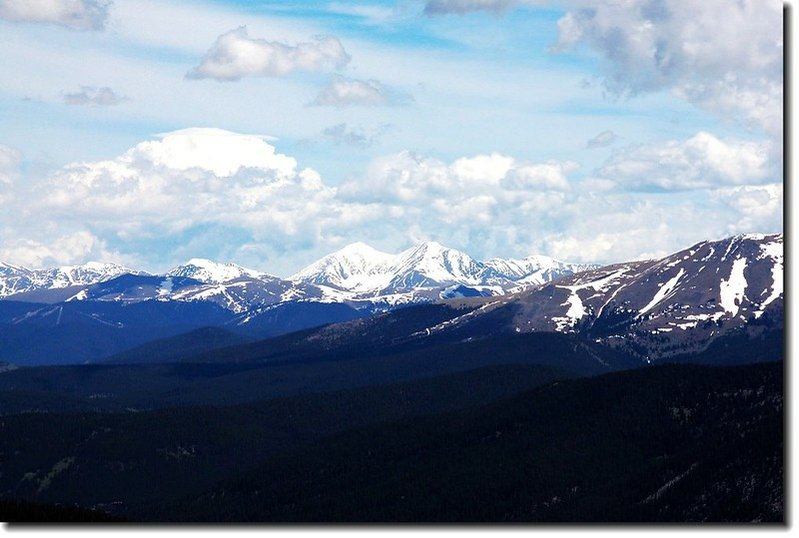 View to NW,14ers Grays &amp; Torreys are in the distance