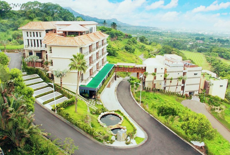 嘉義｜雲登景觀飯店。遠離塵囂到阿里山腳下住一晚、高爾夫揮桿場