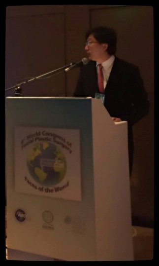 邱昱勳醫師8th World Congress of Facial Plastic Surgery 演講