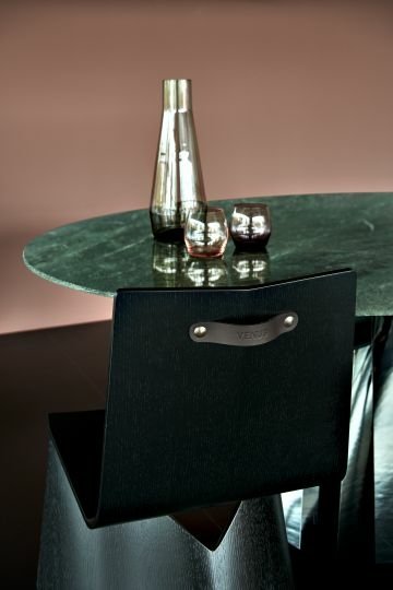 ClassiCon-venus-chair-black-pli-table-marble-verde-guatemala-photo-hassos-6acde801