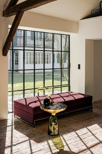 ClassiCon-day-bed-bell-side-table-yellow-nero-portoro-photo-hassos-33aed098