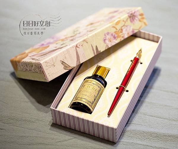 日日好文創_古典英文鋼筆花體字一日美學約會_哥德式藝術古體字帖練習本_英文書法入門教材_鋼筆書寫大師韓玉青1