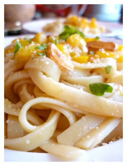 甜椒緹魚義大利麵 anchovy pasta with sweet pepper