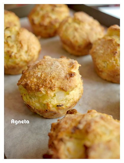 onion &amp; pamason cheese scone