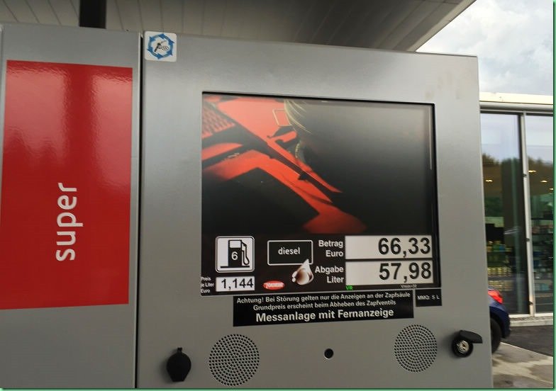 20150722_03 殘念的林德霍夫宮_車禍塞車與傾盆大雨 616s