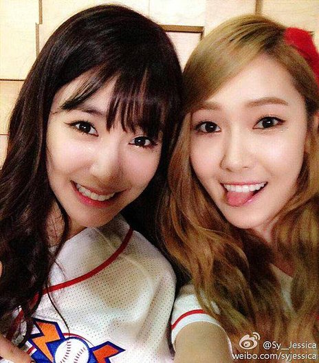 130801+jessica+weibo+picture+with+tiffany