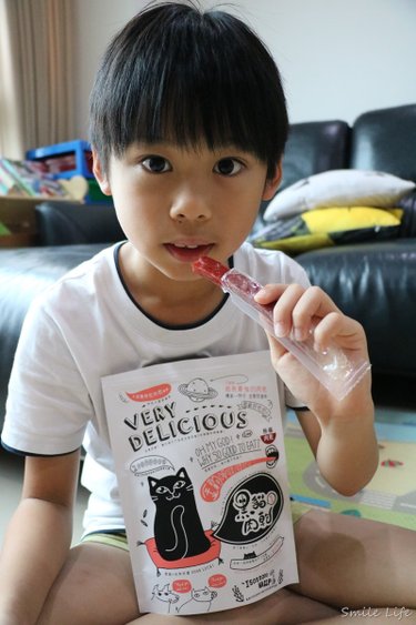 團購美食▌竟然比臉還要大「黑貓肉乾」接單後生產，給你吃到最新鮮的原塊肉乾／肉鬆