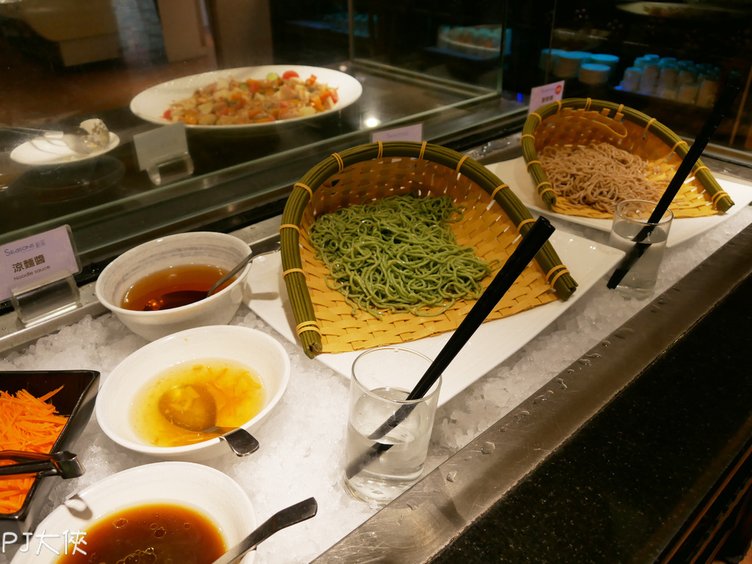 台中清新溫泉泡湯市區吃到飽自助餐廳