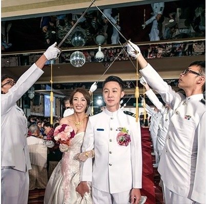 洪金鳳：海軍女軍官轉戰職場