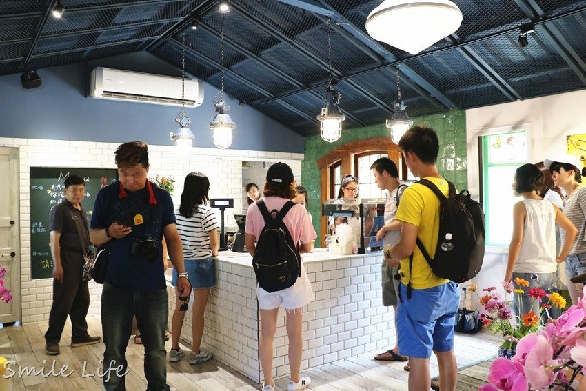 ▌花蓮景點▌IG打卡熱點「Mr. Sam 山姆先生咖啡館」到童話小屋喝咖啡