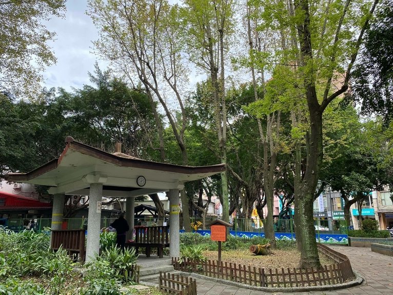 【城南】從南菜園到南昌公園：牯嶺街ｘ百年骨科診所ｘ方東美寓所