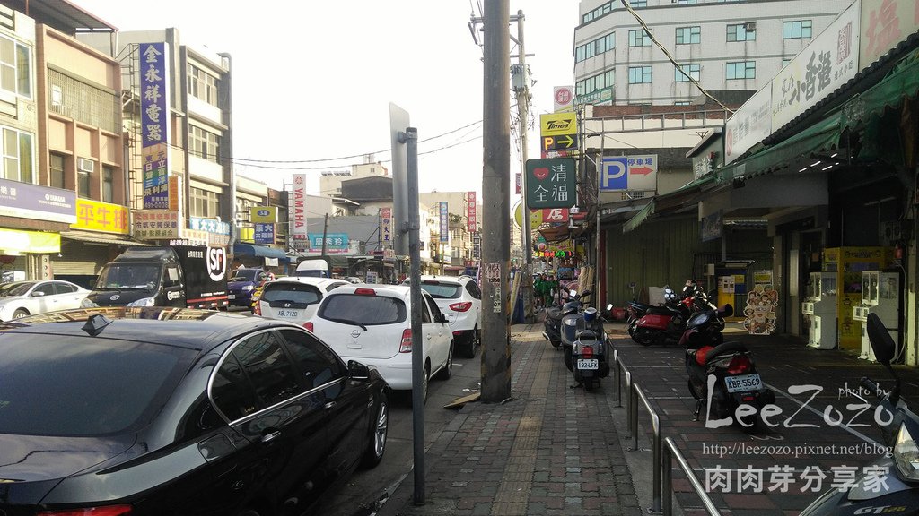 中壢觀光夜市,中壢夜市遊記,中壢夜市,中壢夜市招牌,肉肉芽分享家,中壢夜市美食攤販紀錄,中壢夜市美食,中壢夜市攤販,中壢夜市時間,中壢豪大大雞排,中壢小香港