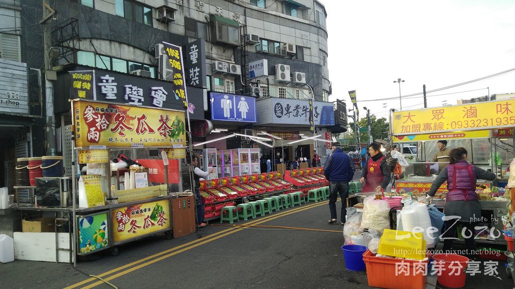 中壢觀光夜市,中壢夜市遊記,中壢夜市,中壢夜市招牌,肉肉芽分享家,中壢夜市美食攤販紀錄,中壢夜市美食,中壢夜市攤販,中壢夜市時間,中壢蠻肯茶,中壢夜市滷味,中壢夜市冬瓜茶,中壢夜市廁所