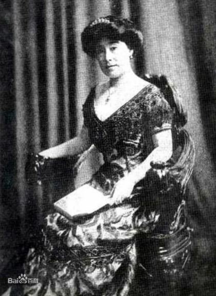 台灣女兵/女官裕容齡+裕德齡，與慈禧太后，1903年