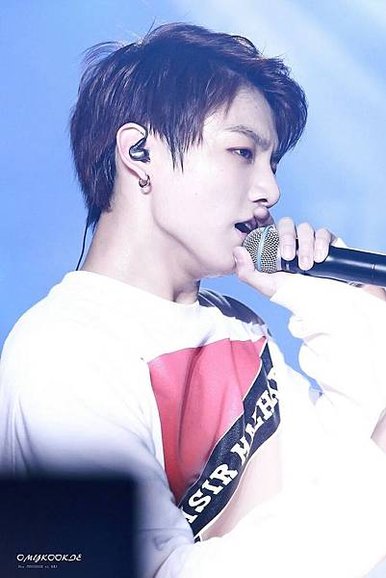 3360be84e691bb5e9fa0f007942cb234--bts-kookie-jungkook-jawline.jpg