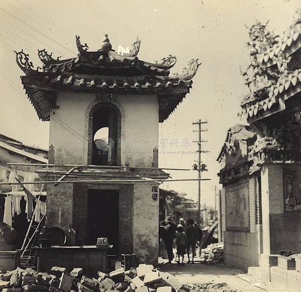 老照片/臺北明治橋旁臺灣神社鳥居/裕仁皇太子車隊行經臺灣總督