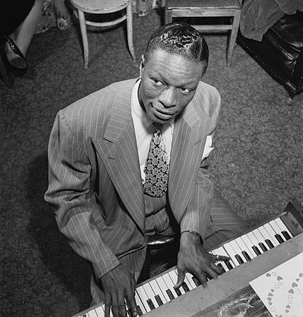 Nat_King_Cole_(Gottlieb_01511).jpg