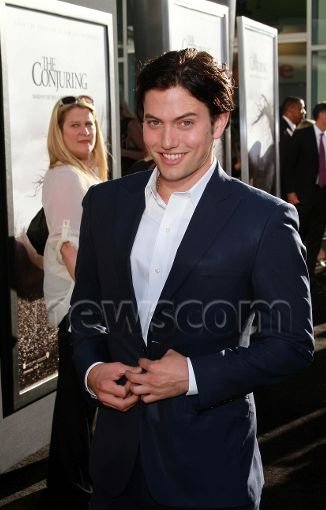 【電影宣傳】Jackson Rathbone 出席《The Conjuring》 LA 首映-20130715 (5).jpg